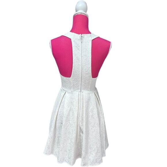Lulu's Sweet Queen Ivory Lace Skater Dress EUC Sz XS - Picture 3 of 10